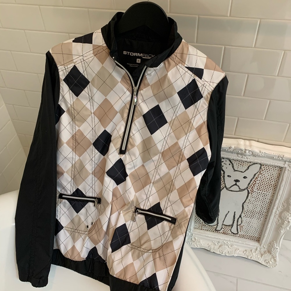 Women’s Tennis or golf pull over jacket size: sm